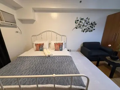 Gallery image of Condo in 8 ADRIATICO for Short-stay near UP Manila St Lukes & US Embassy in Manila