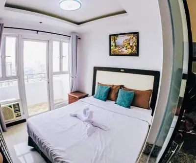Gallery image of Birch Tower Malate Suites in Manila