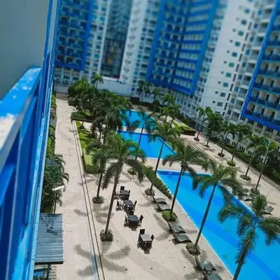 Glenda Place Aurum at Sea residences