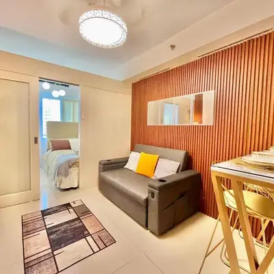Sea Residences: Eyal’s Suite Condotel near MOA/Mall of Asia