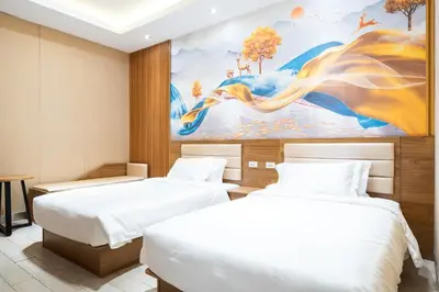 Gallery image of Home me Hotel Makati in Manila