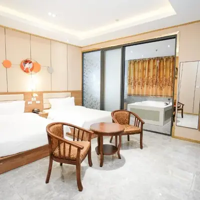 Home me Hotel Makati