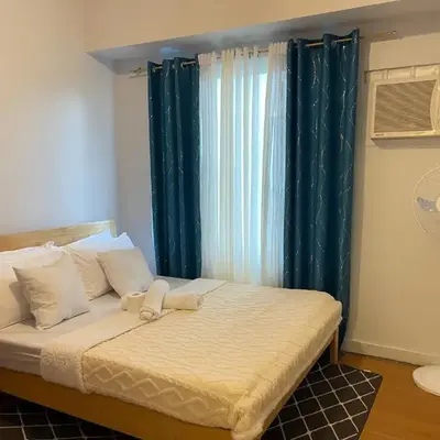 8 Adriatico - 1 Bedroom with 1 Parking Space near SLMEC
