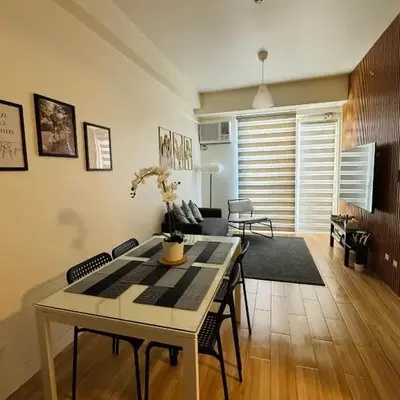 K&K The Modern Crib at Holland Park Condo Southwoods City