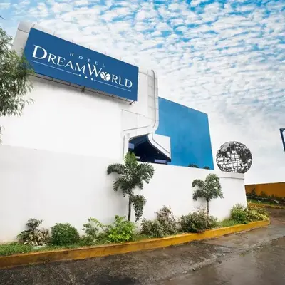 Hotel Dreamworld Las Pinas