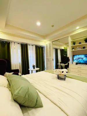 Gallery image of One Bedroom with Balcony by Christine Suites PH in Greenbelt Radisson in Manila