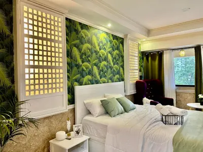Gallery image of One Bedroom with Balcony by Christine Suites PH in Greenbelt Radisson in Manila
