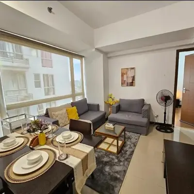 Sunshine 100 Plaza - Bright and cozy 1 bedroom with washer