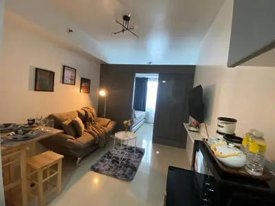 Gallery image of Casa Bella at Sea Residences MOA in Manila