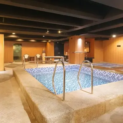 RedDoorz Premium at JjimJBang Hotel Spa