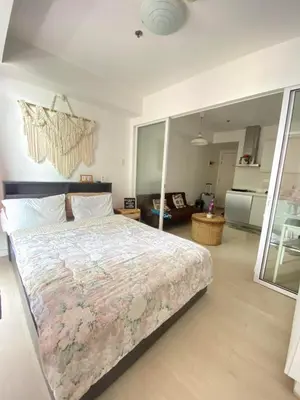 Gallery image of La Elyana - Azure Paranaque Staycation in Manila