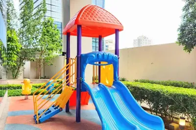 Gallery image of Cosy Suite Uptown Parksuites with Balcony Ultra fast wifi 250mbps in Manila