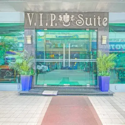 Townhouse OAK Makati Manila Near PNR Pasay Evangelista formerly VIP Suites