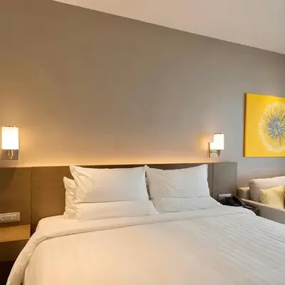 The Hotel at Tower Acqua 1