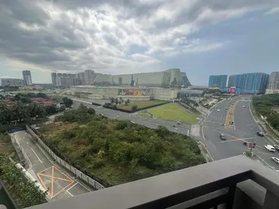 a view of a highway in a city with buildings at Gentry Manor Family Suite Facing Okada Fountain WiFi Netflix Near Airport 8A in Manila