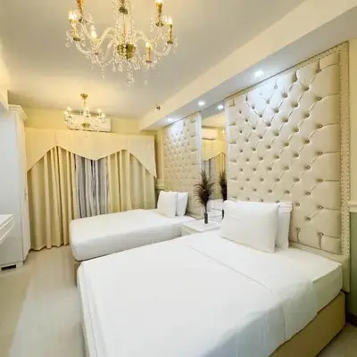 Homefort Twin Bed Suite - Red Residences Makati 2202