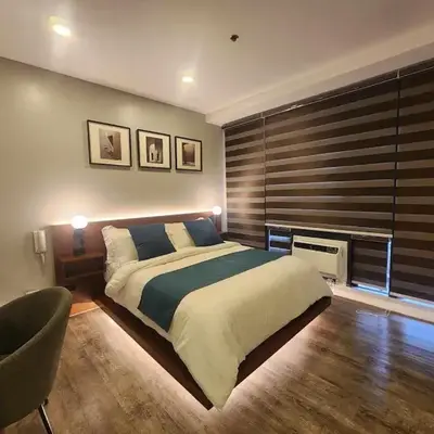Prime Location Walk to Nightlife! The Gramercy