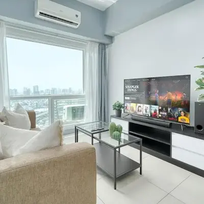 Free Parking! Beautiful 2BR Home in Central Makati