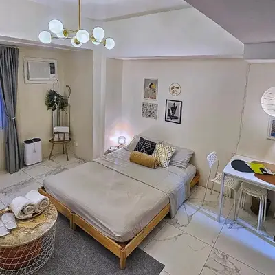 The Cozy Hub Studio with Wifi Near Eastwood City