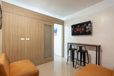 Gallery image of Shore Residences Tower D - 2 Bedroom with Pool view Near Moa and Naia in Manila