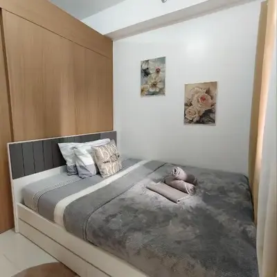 Stylish Condo with City View and Netflix - Pool Access