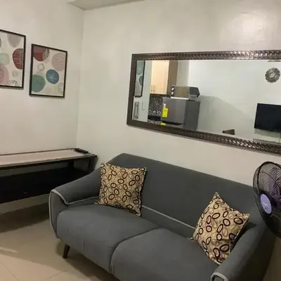 ren&ayesha place