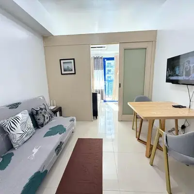 Sea Residences Mall of Asia- Jerson