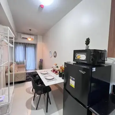 UNISTAY Shore 3 Tower 2 Pool Vw w Bal