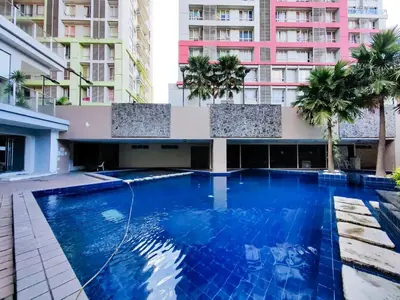 a large swimming pool in the middle of a building at 1BR Condotel Suite at Sunshine100 City Plaza #SS06-1 in Manila