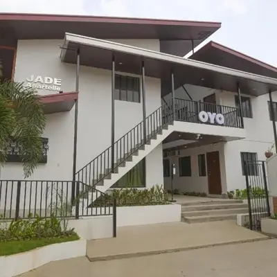 OYO 736 Jade Apartelle