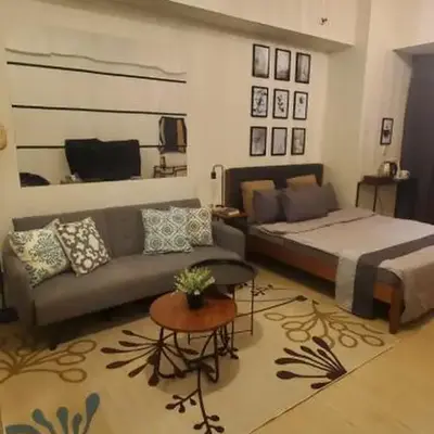 81 Newport Studio C5 5i near NAIA T3 Pool and Balcony