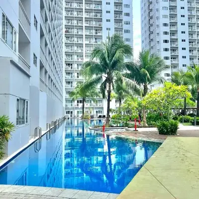 Shore 607 A bayview moa