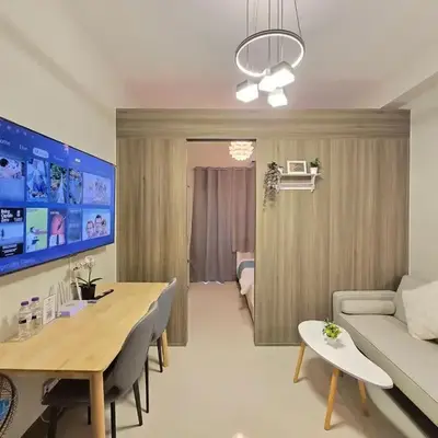 1BR Condotel with Balcony at FAME Residences #FM62-1