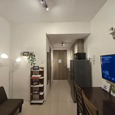 1BR Condotel with Balcony at FAME Residences #FM13-1