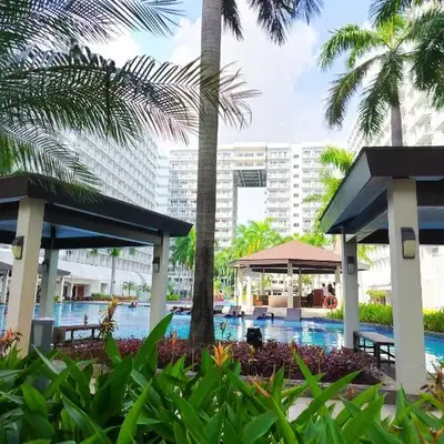 Shell Residences MOA 2 beds by Dad's