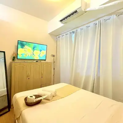 Instaworthy Space near BGC NAIA at Grace Res