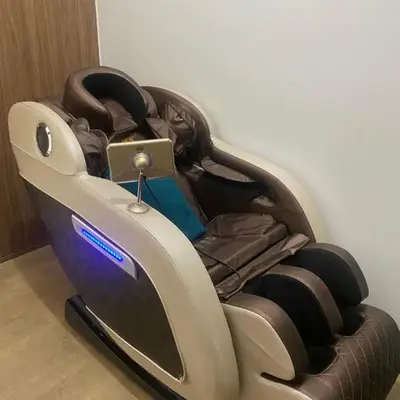 Staycation 15 minutes from NAIA with Massage Chair