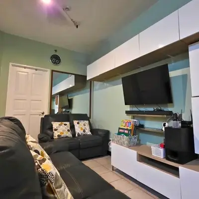 Home of Poli - 1BR with FREE Netflix & WiFi