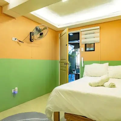 Economy Room with Private Bath near LRT Santolan Pasig