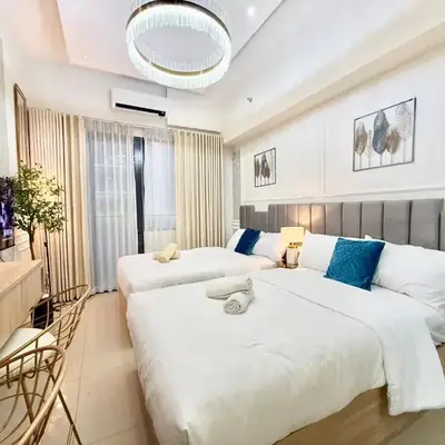 ClaySky Staycation at Shore 2 Residences Tower 2 near Mall of Asia- Hotel Set Up in Amenity and Pool Level with Netflix