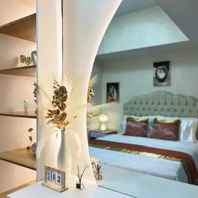 Luxe 1BR Condo - Near BGC & Venice Grand Canal
