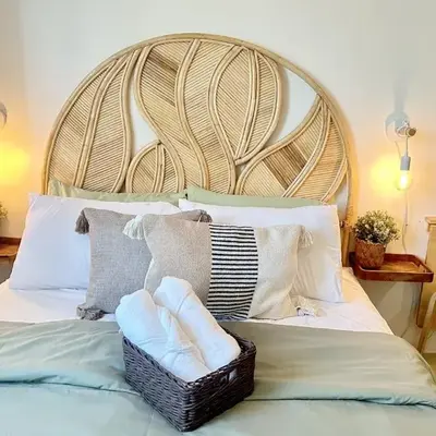 Captivating Crib in the Metro