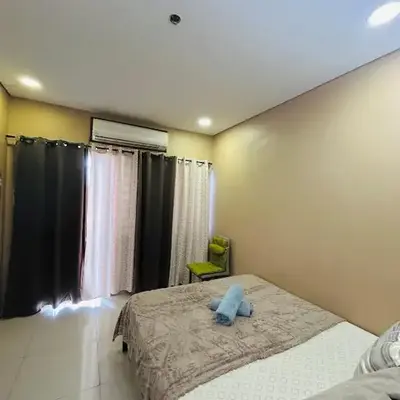 Milk and honey condotel