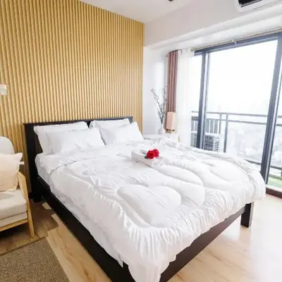 Modern Studio with Balcony at Knightsbridge Residences