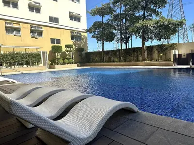 Gallery image of Cozy Condo in Holland Park Southwoods With Pool in Biñan