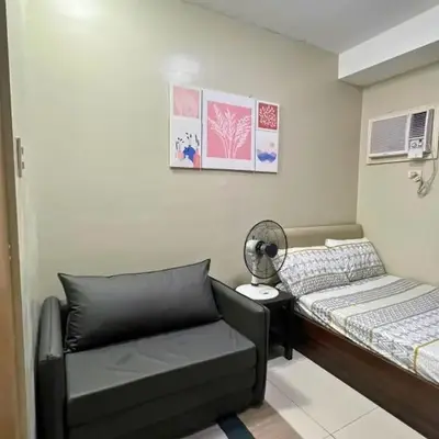 City Comfort Studio at Sunshine 100