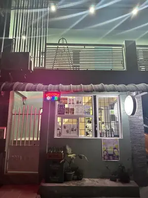 a food stand in a building with lights on at SJ Vistacation