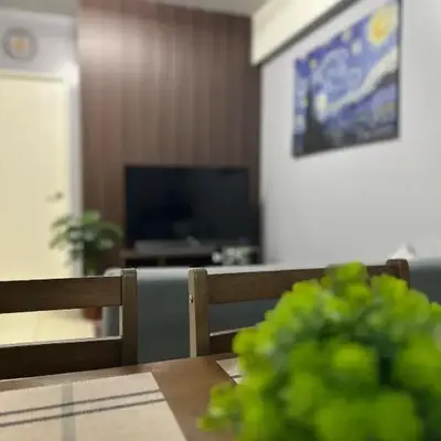 Ezras Place Modern Condo with City views