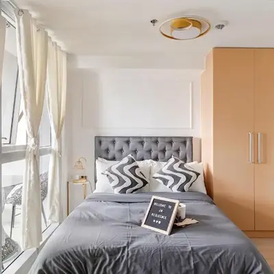 BGC Premium 1BR with Balcony fast 600 mbps Fibre