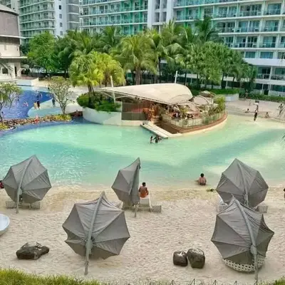 Staycation in Oasis